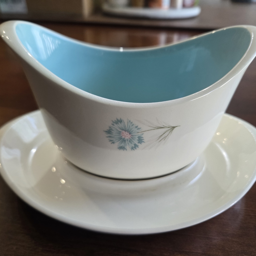Boutonnierre Ever Yours  Open Sauce Gravy Boat W/Underplate